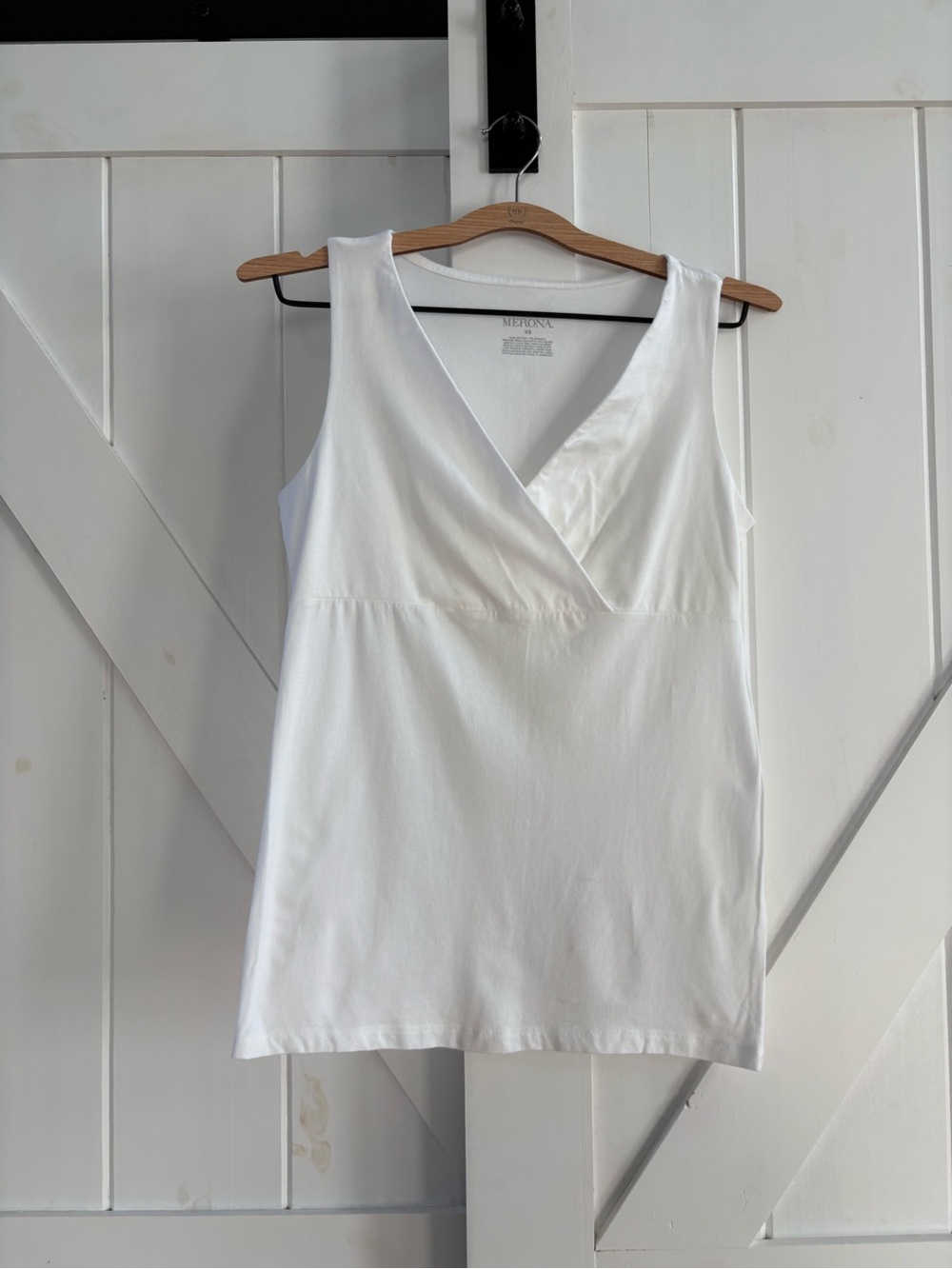 Merona White Sleeveless Surplice V-Neck Stretch Tank Top